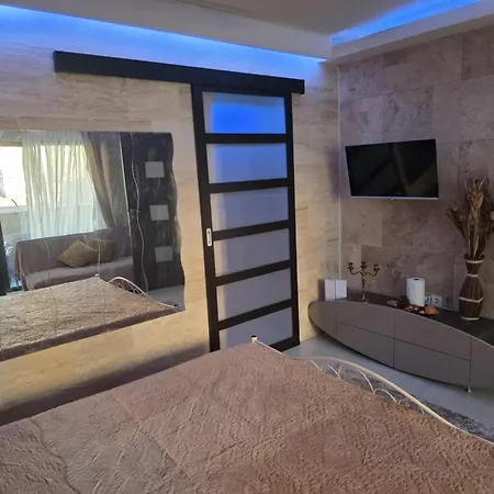 Svetlana Apartment *